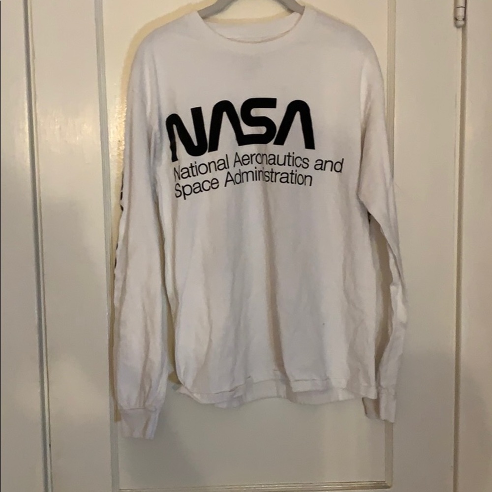 URBAN OUTFITTERS Long Sleeve Shirt
